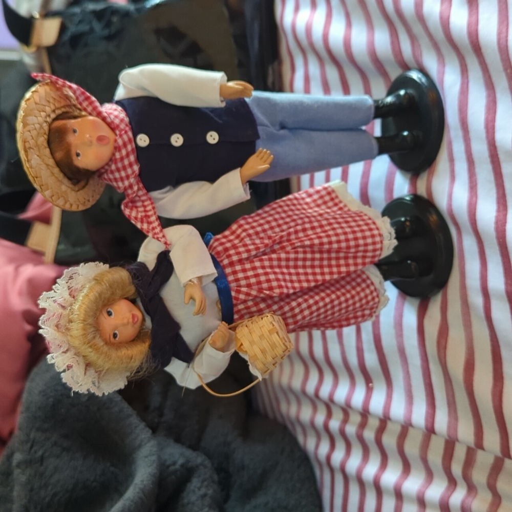 2 Vintage Bryer's Choice Style Xmas CAROLERS Figurine Doll 12"-4th of July theme